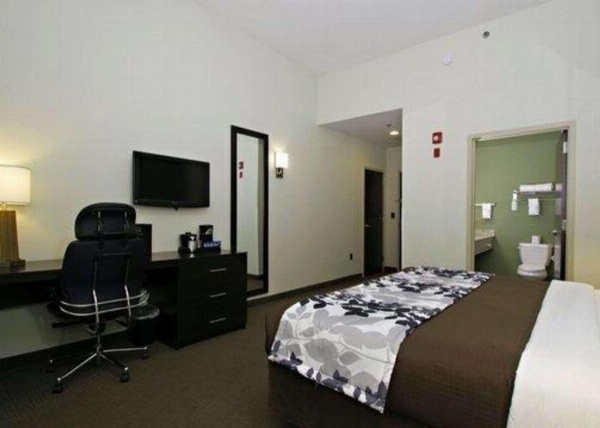 Sleep Inn & Suites Downtown Inner Harbor image 23